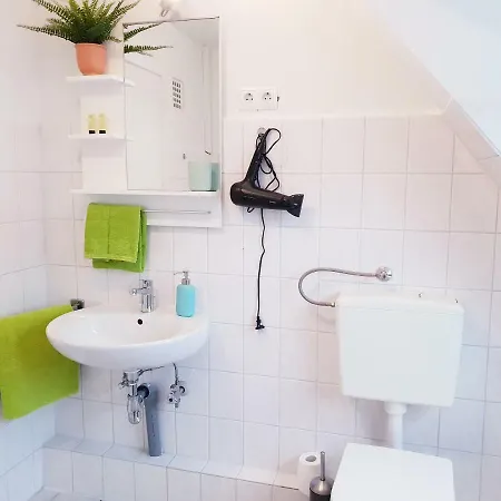 25mn To Hh-2br Kitchen&netflix